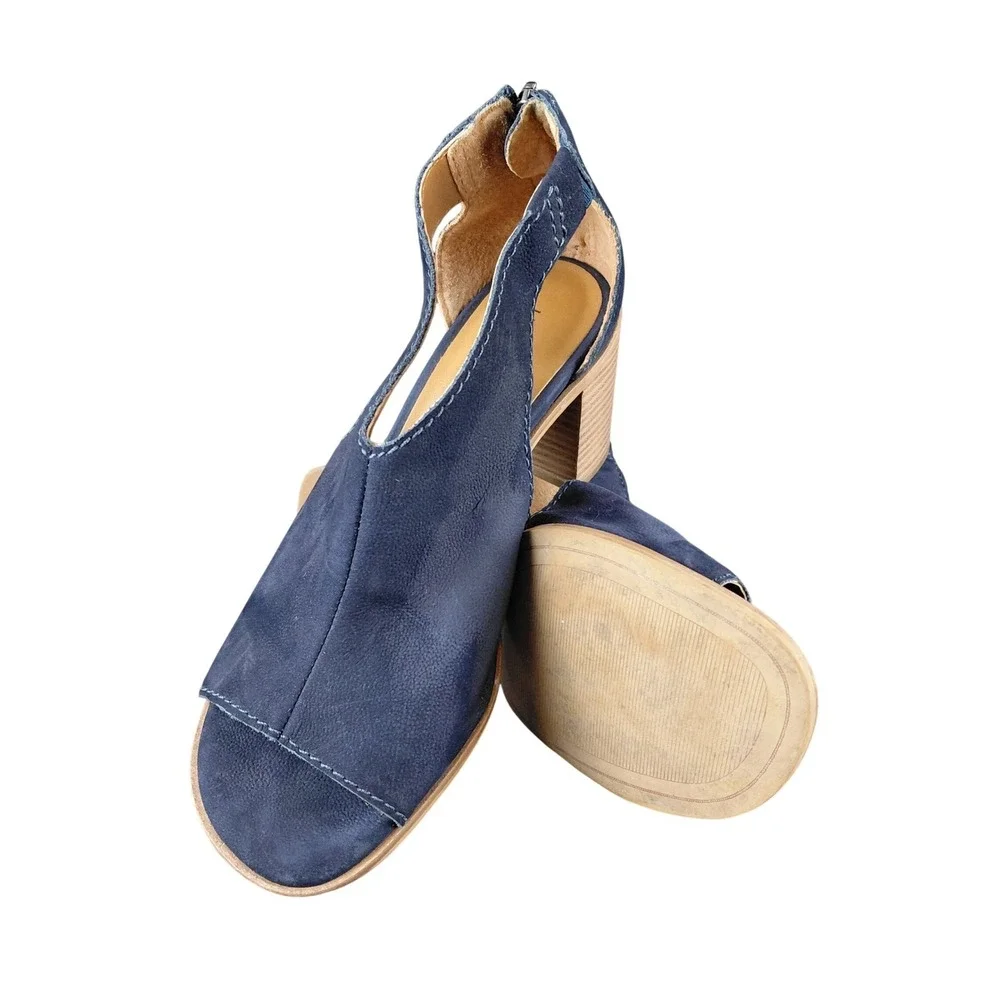 Lucky Brand Saimy Navy Blue Leather Peep‎ Toe Block Heel Sandals Mens 8M 38.5
